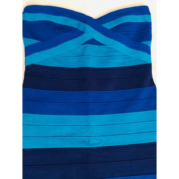 differents blues dress - Picture 3 of 4